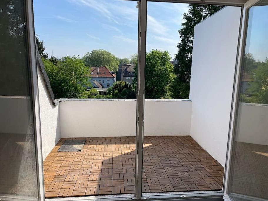 Moderne Ferienwohnung In Gelsenkirchen-Schalke Fuer 1 Bis 7 Personen Mit Terrasse, Ideal Fuer Gruppen & Stadionbesuche Eksteriør billede