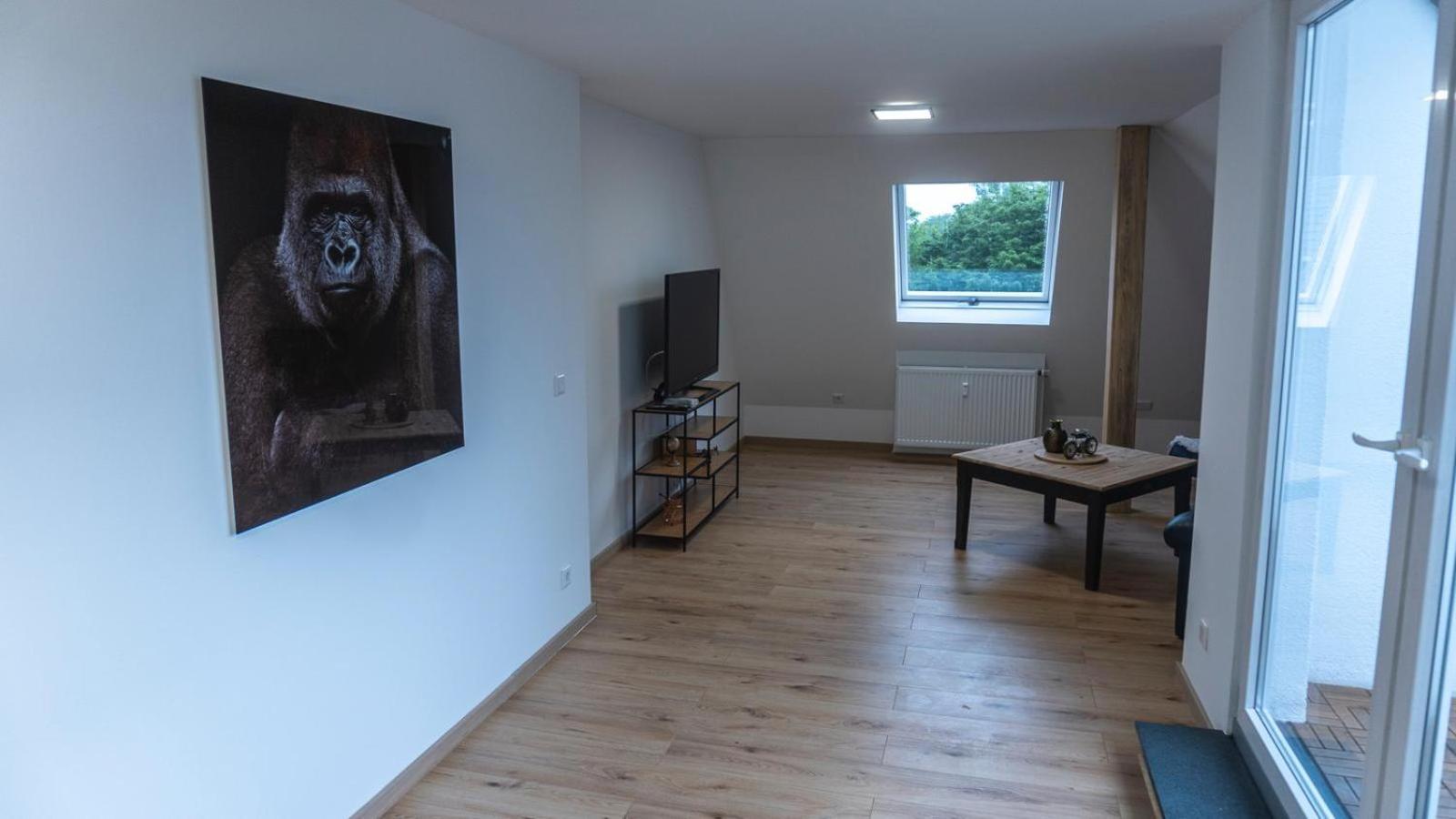 Moderne Ferienwohnung In Gelsenkirchen-Schalke Fuer 1 Bis 7 Personen Mit Terrasse, Ideal Fuer Gruppen & Stadionbesuche Eksteriør billede